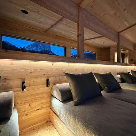 Charme Hotel Uridl Santa Cristina Val Gardena ภายนอก รูปภาพ