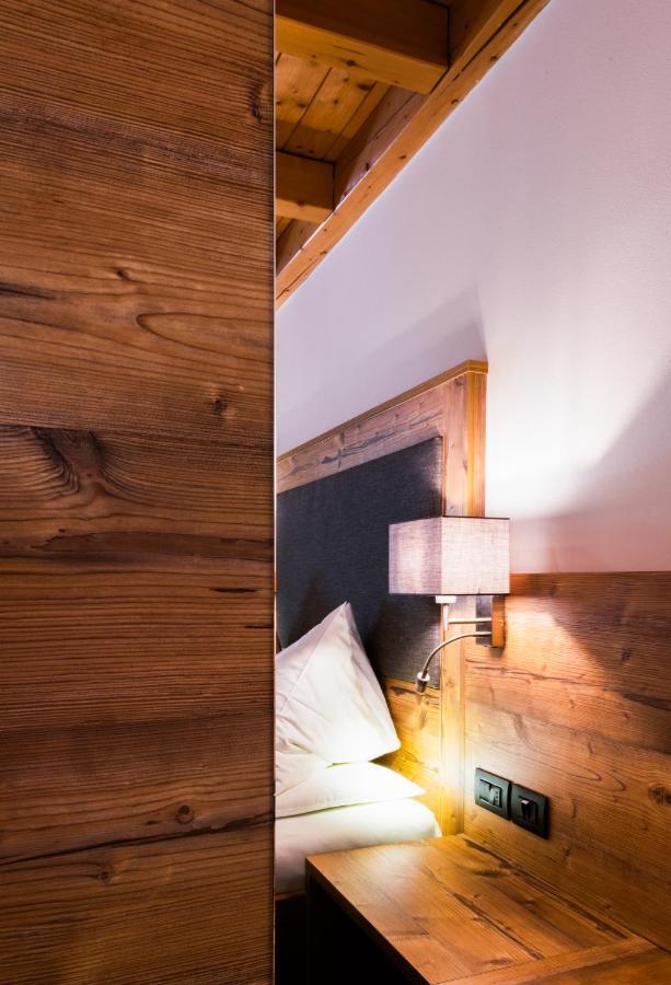 Charme Hotel Uridl Santa Cristina Val Gardena ภายนอก รูปภาพ