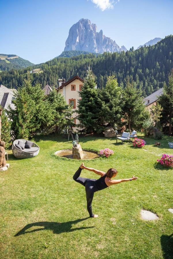 Charme Hotel Uridl Santa Cristina Val Gardena ภายนอก รูปภาพ