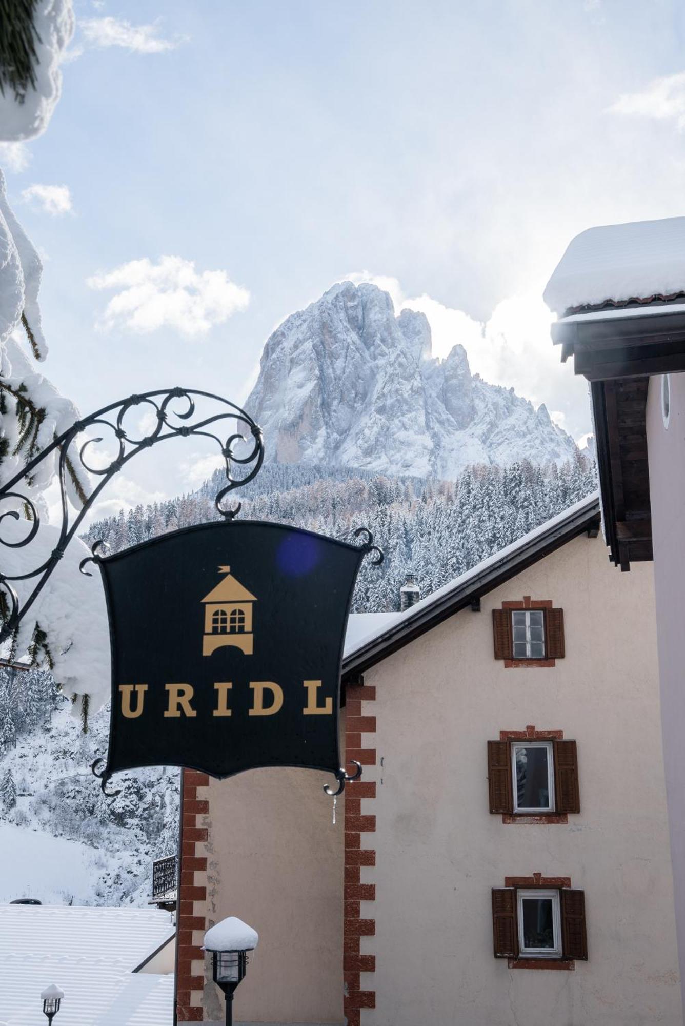 Charme Hotel Uridl Santa Cristina Val Gardena ภายนอก รูปภาพ