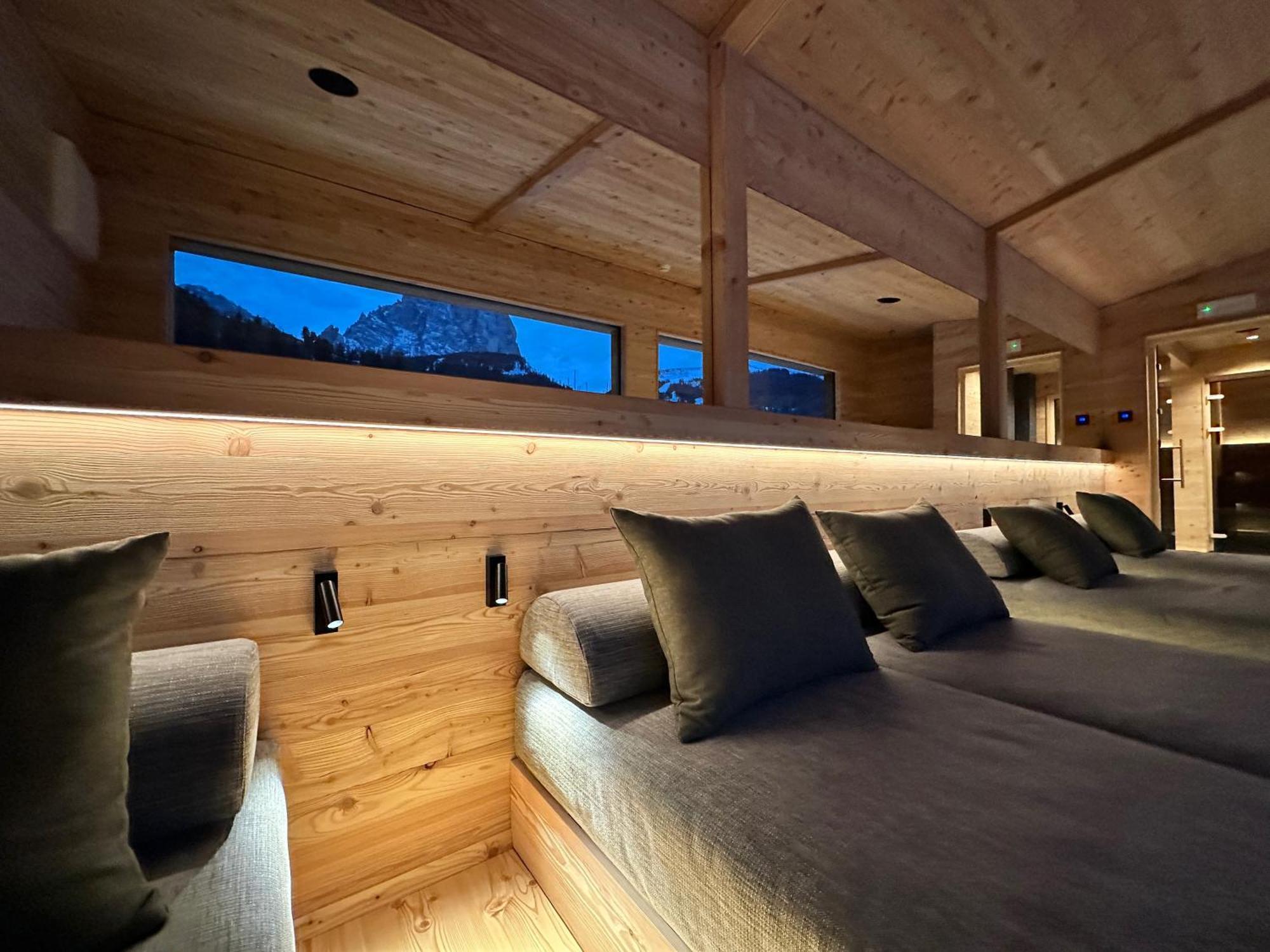 Charme Hotel Uridl Santa Cristina Val Gardena ภายนอก รูปภาพ