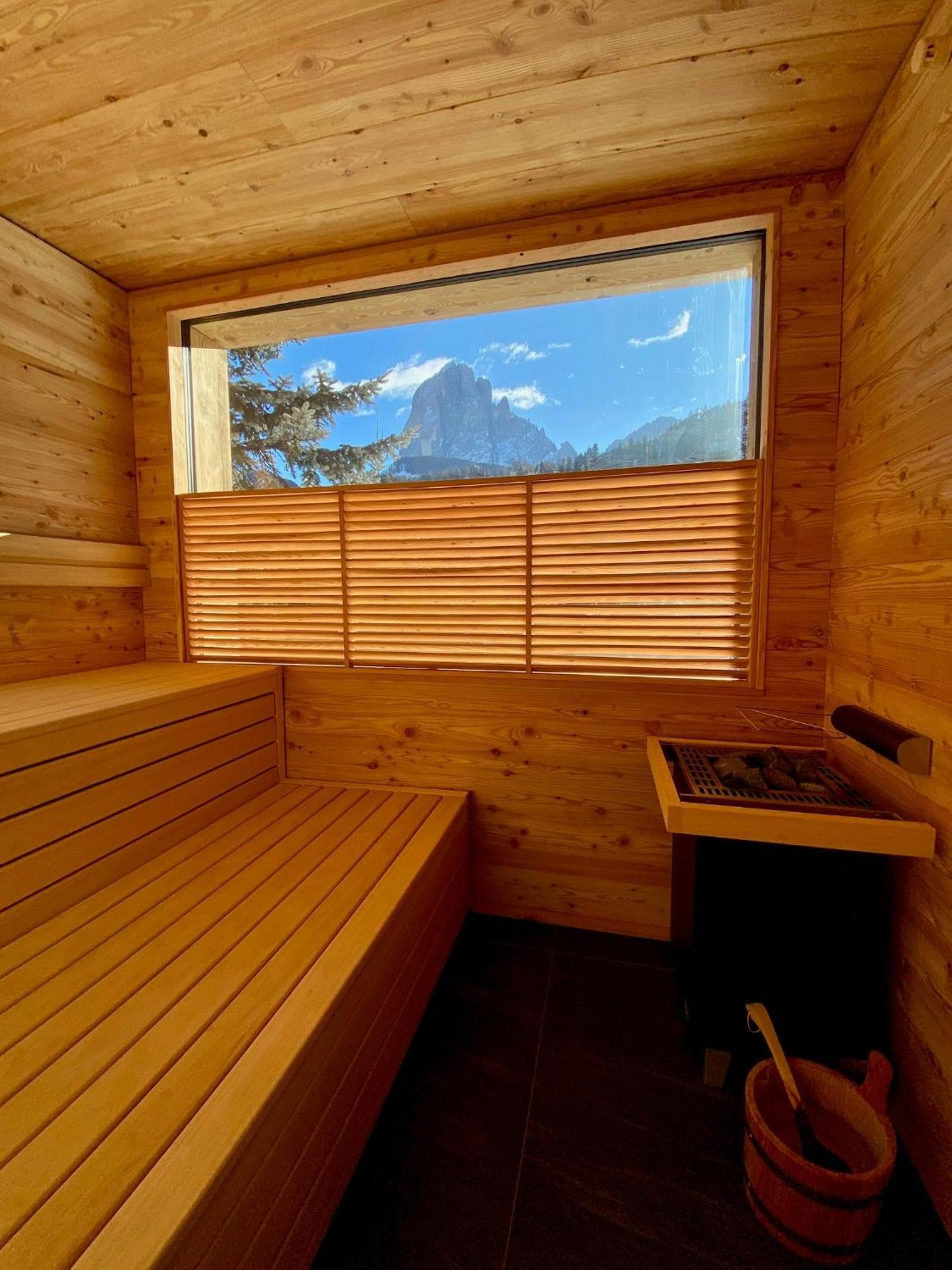Charme Hotel Uridl Santa Cristina Val Gardena ภายนอก รูปภาพ
