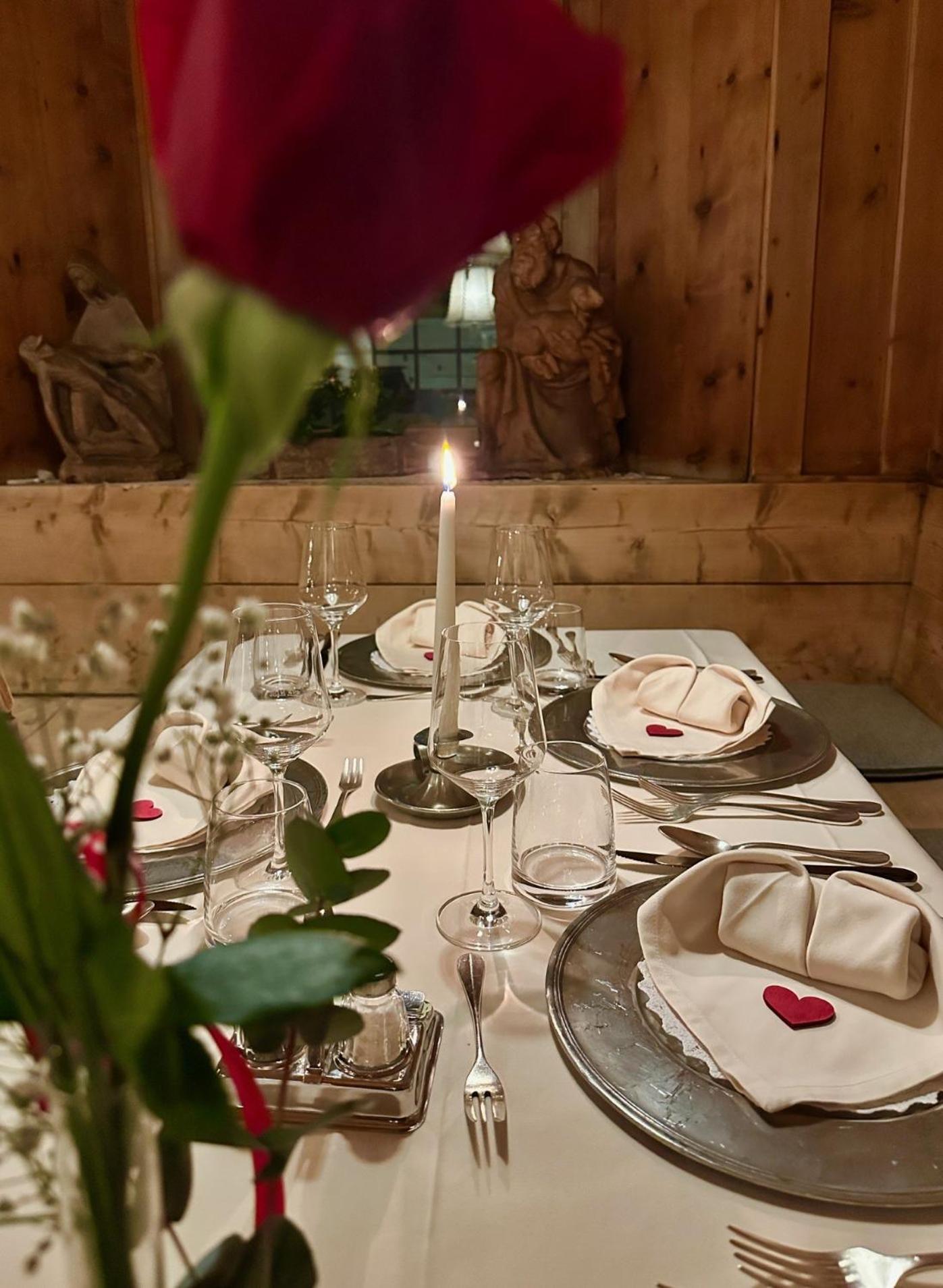 Charme Hotel Uridl Santa Cristina Val Gardena ภายนอก รูปภาพ